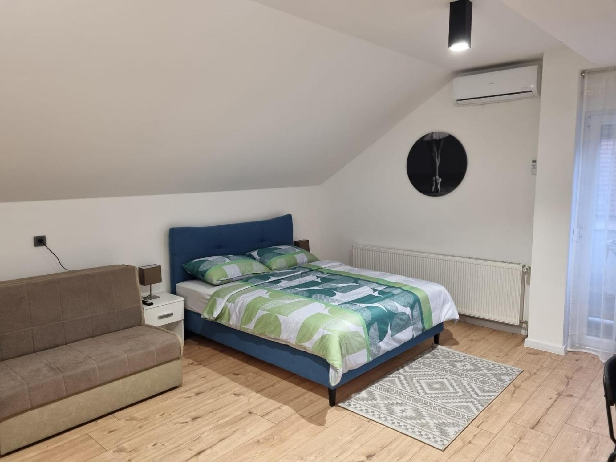 Sobe Marta Hotel Trgovisce Bagian luar foto